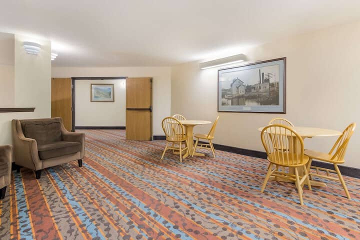 Hotel Interior 6 of 40